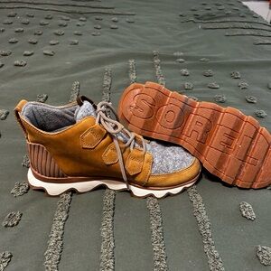 Sorel winter boots 7